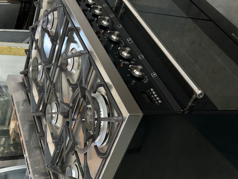 Газова плита Smeg 6 конфорок 2155 фото