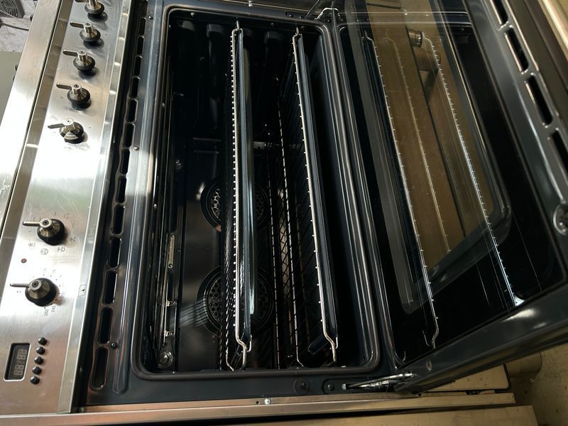 Газовая плита Smeg 6 конфорок б/у 2156 фото